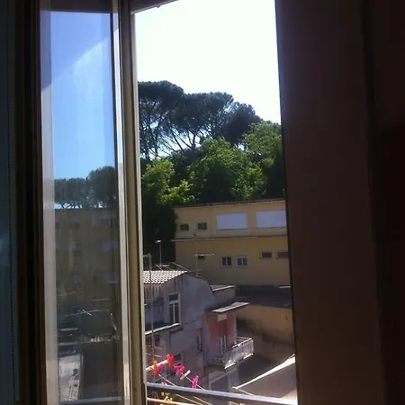 Domus Per Vacanze Romane - Appartement