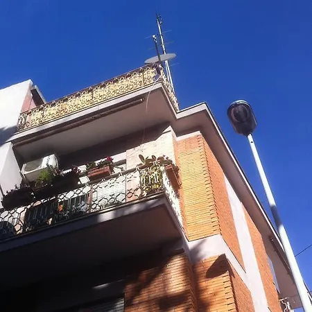 Domus Per Vacanze Romane - Rome