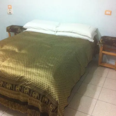 Domus Per Vacanze Romane -